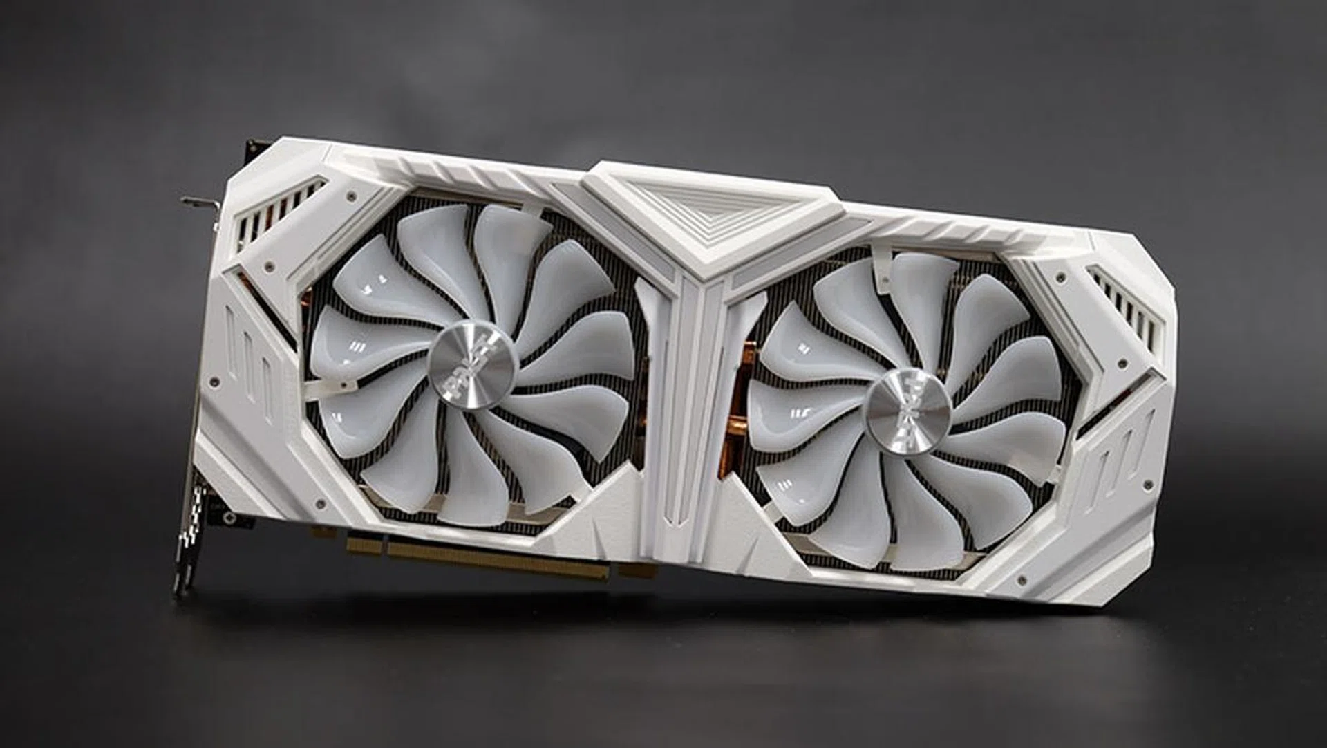 Palit GeForce RTX 2080 Super White GameRock