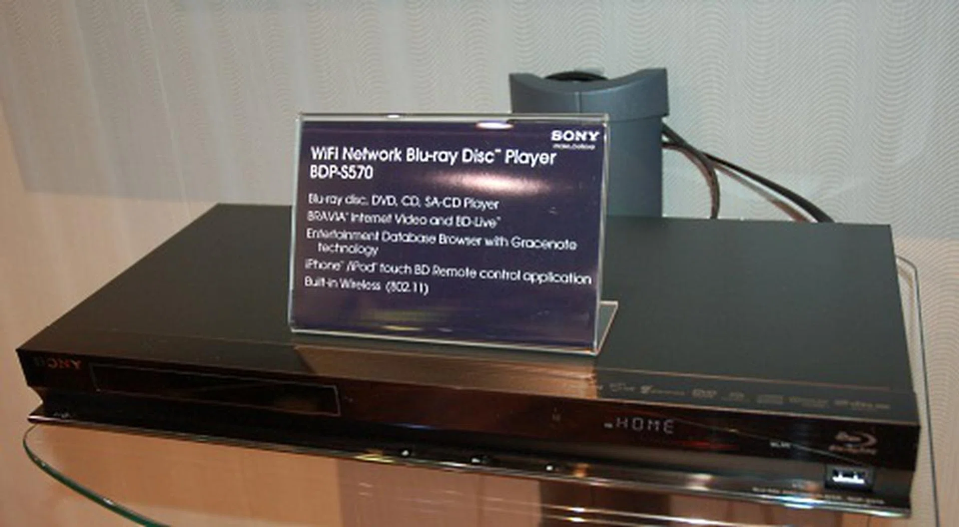 Basically similar to the S770 but without 3D, the Sony BDP-S570 Blu-ray player too has the Monolithic Design along with Wi-Fi and DVD upscaling. It will be out this spring, though no pricing info has been revealed.