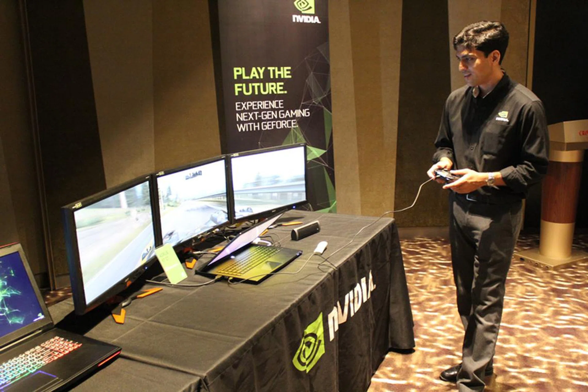 Gaurav Agarwal, NVIDIA Product Marketing Manager, demoing Project Cars on the Aorus X7 DT. Gaurav was also the speaker for the event's presentation.