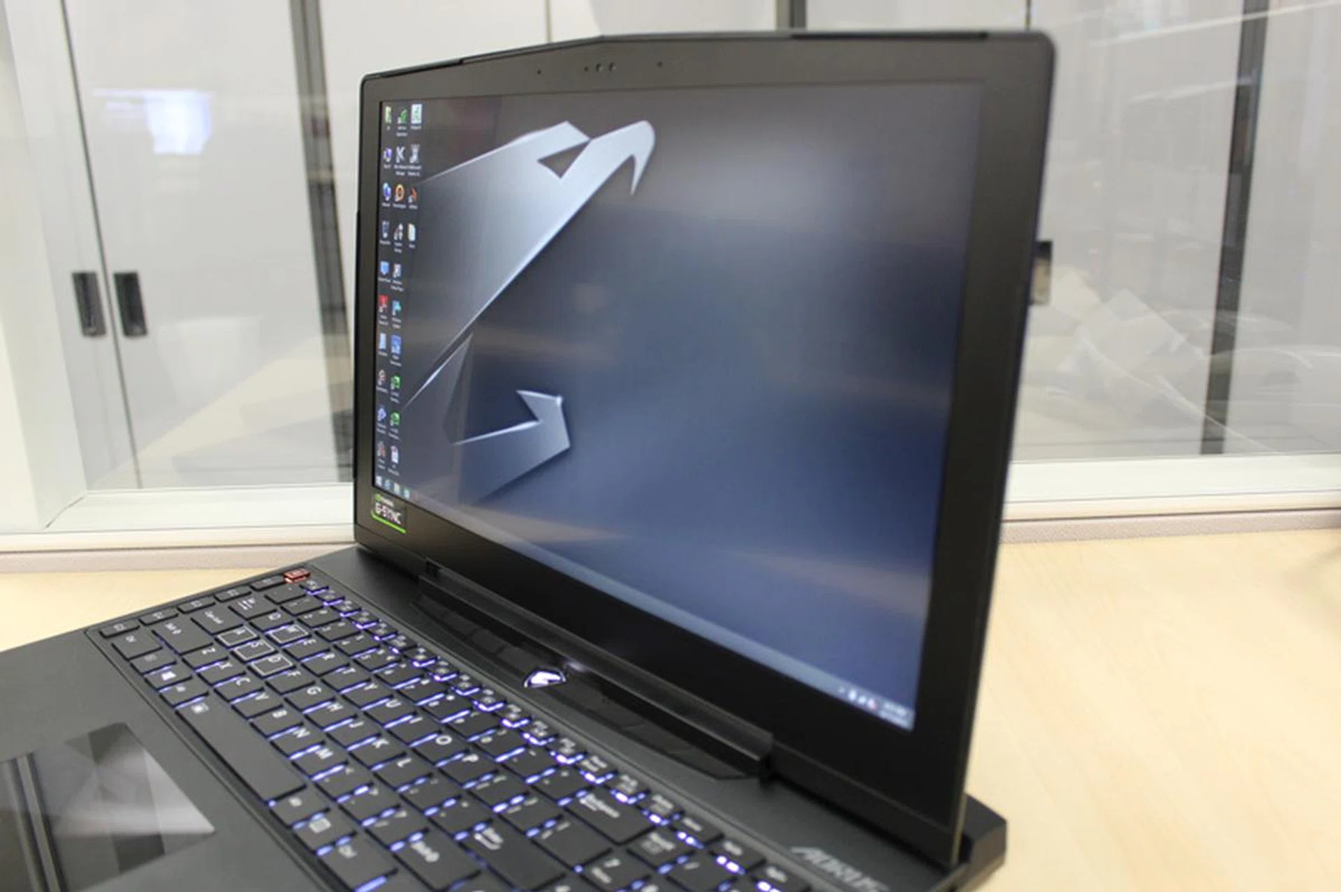 The IPS G-sync compatible display retains its clarity even when viewed from the side,