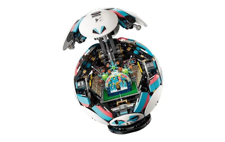 The LEGO Editions Football (43019) set opens up to a diorama of a trophy celebration.