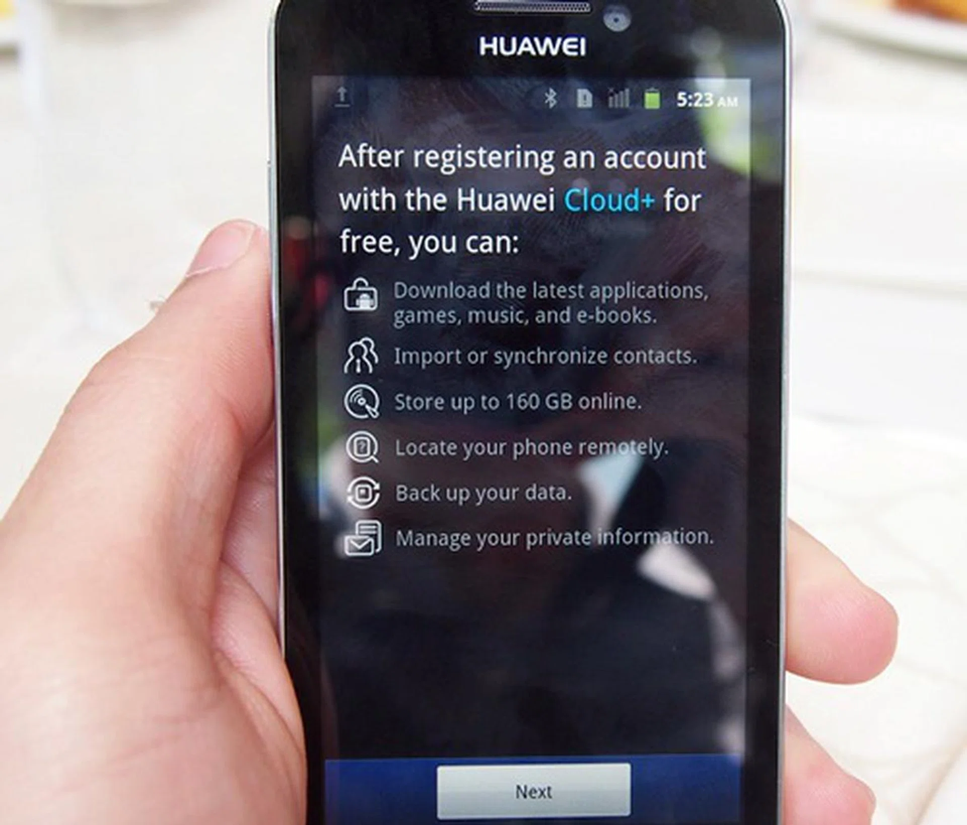 Huawei joins the cloud bandwagon by equipping the Honor with CloudDrive, a feature that enables users to share their files seamlessly. As the Honor is the only device that supports CloudDrive, do not expect cross-device compatibility like Dropbox or iCloud. The service will only be available in Singapore by end Q1 2012.