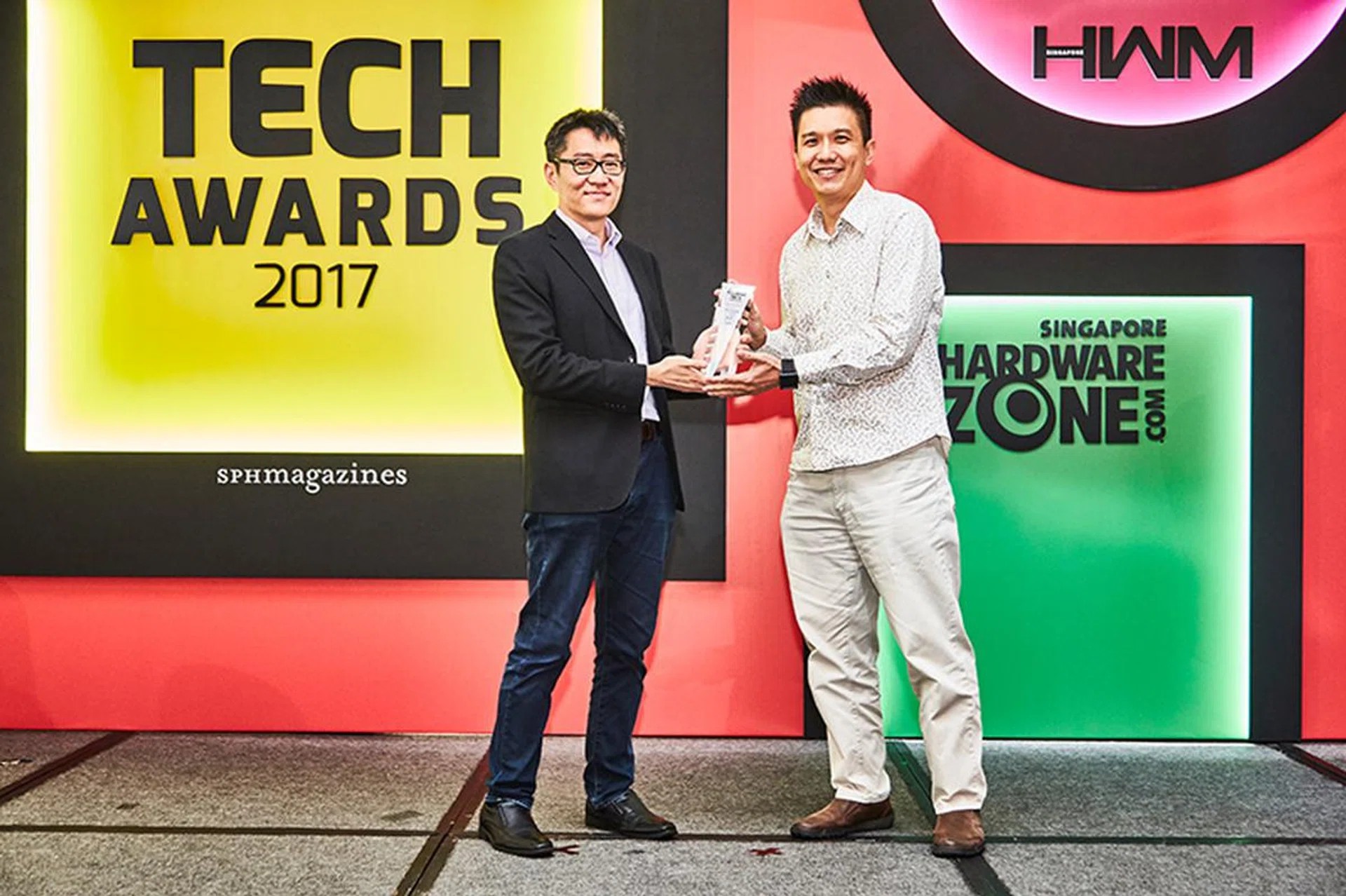 The Readers' Choice award for Best Gaming Graphics Processor Brand goes to NVIDIA. Accepting the award here is Mr. Bertrand Lim from NVIDIA.