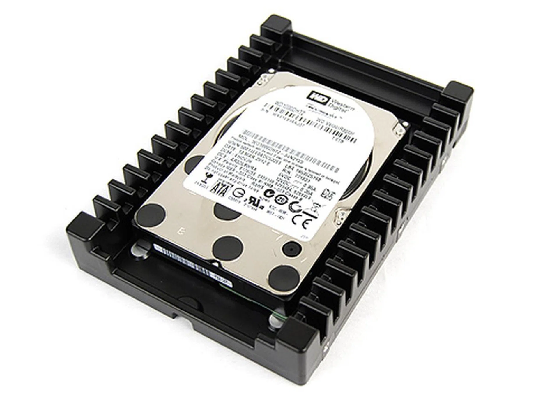 Like VelociRaptor HDDs of old, the new drive comes with a large heatsink which Western Digital calls "IcePack".