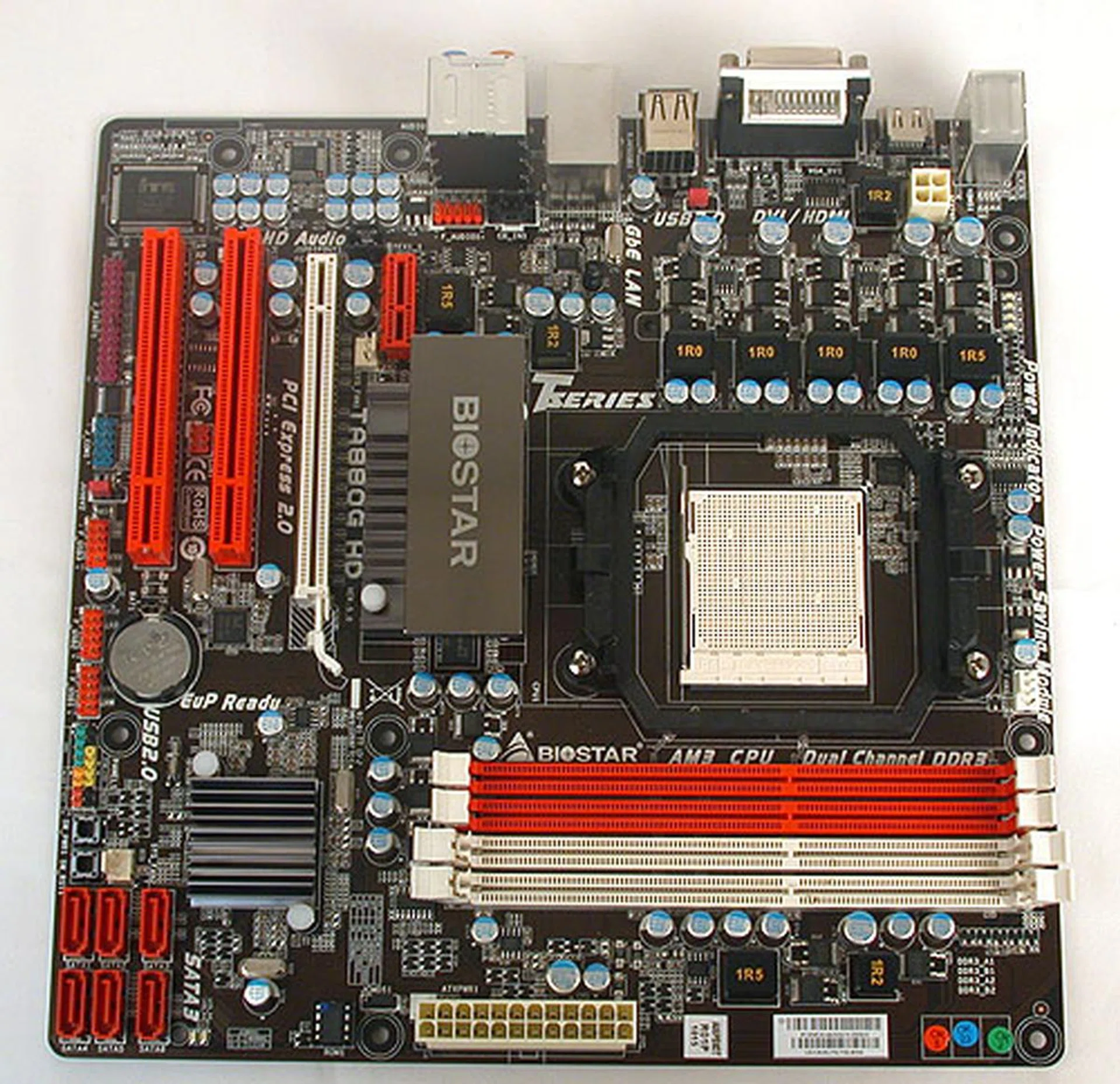 Biostar's 880G design is pretty standard, though the white and red color scheme at least gives it a polished appearance.