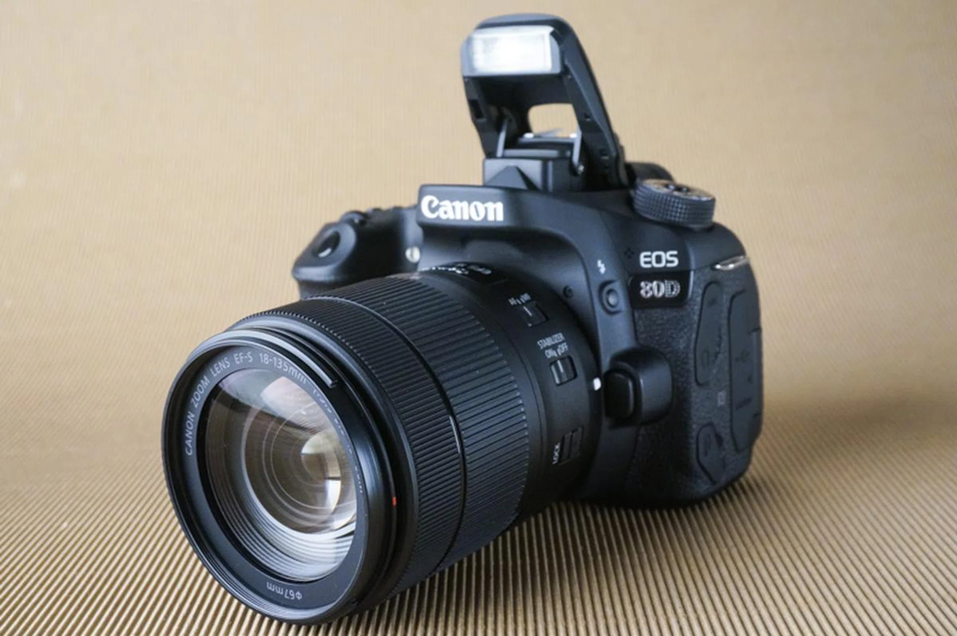 Having the pop-up flash as an AF-assist light is definitely helpful in poor lighting situations.