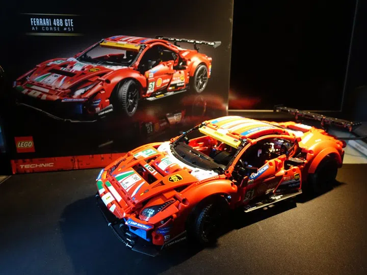 Review: LEGO Technic 42125 Ferrari 488 GTE “AF Corse #51 ...