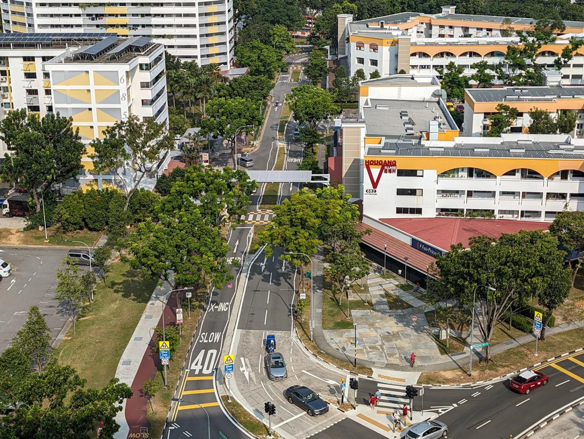 Google Pixel 8, 2x in-sensor zoom on main camera.