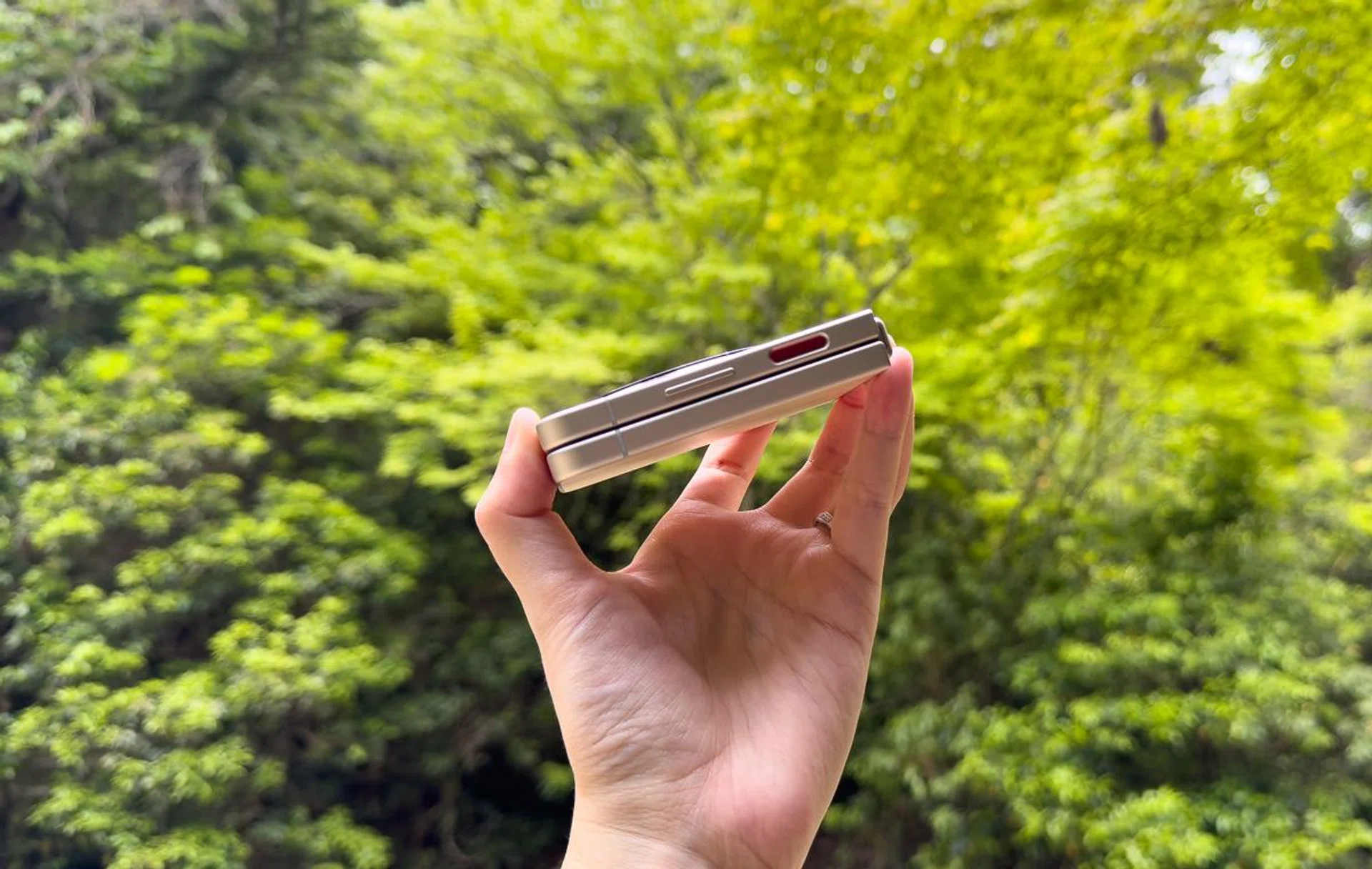 The red accent power button is a nice touch.