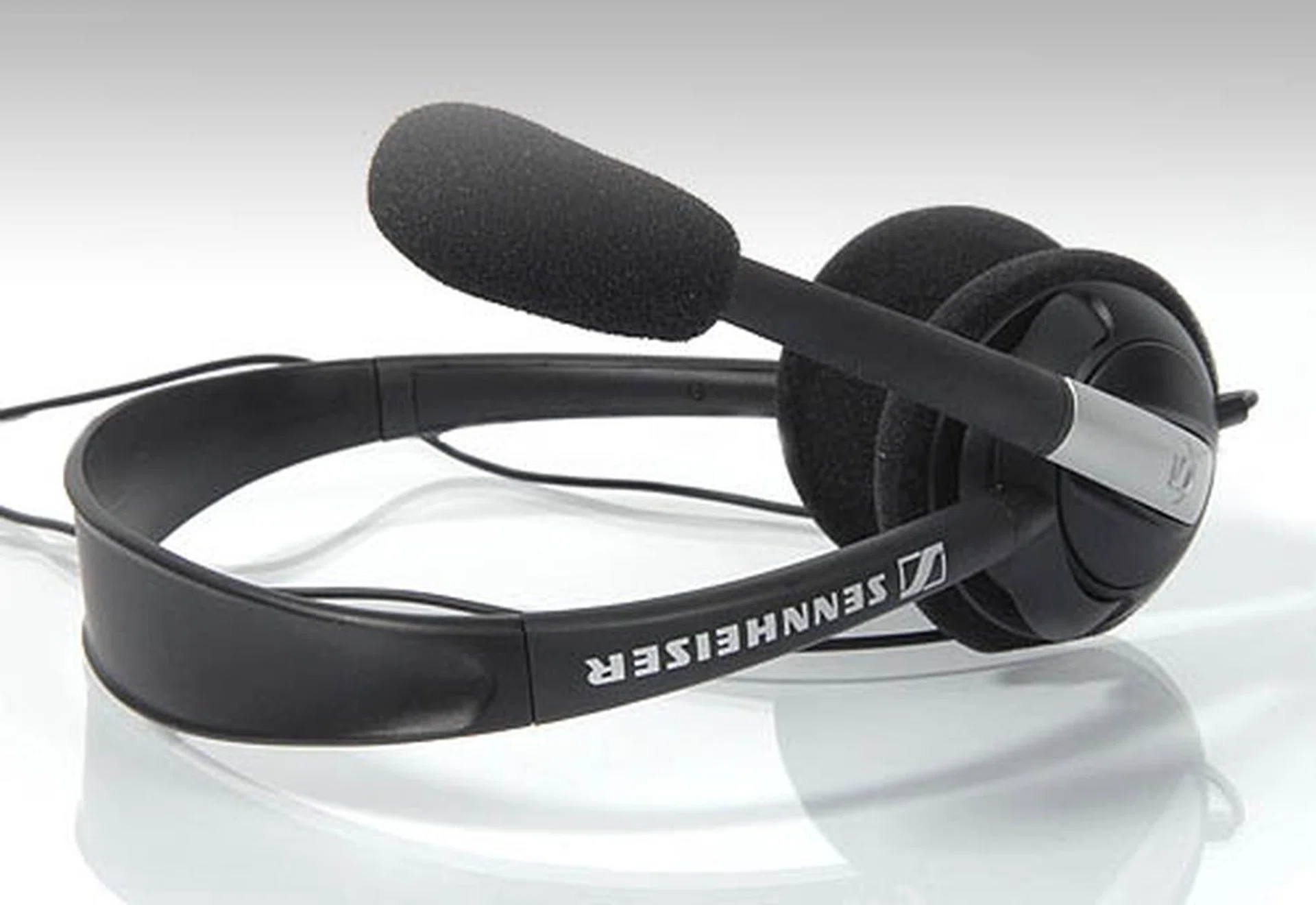 Introducing the entry-level headphones with microphone combo, the new PC 30.