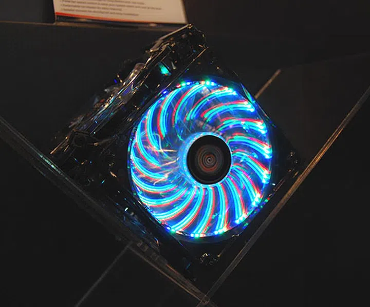 Enermax has mastered the art of controlling circular type LED-lit fans as they are among the industry's most dazzling and brightest around.