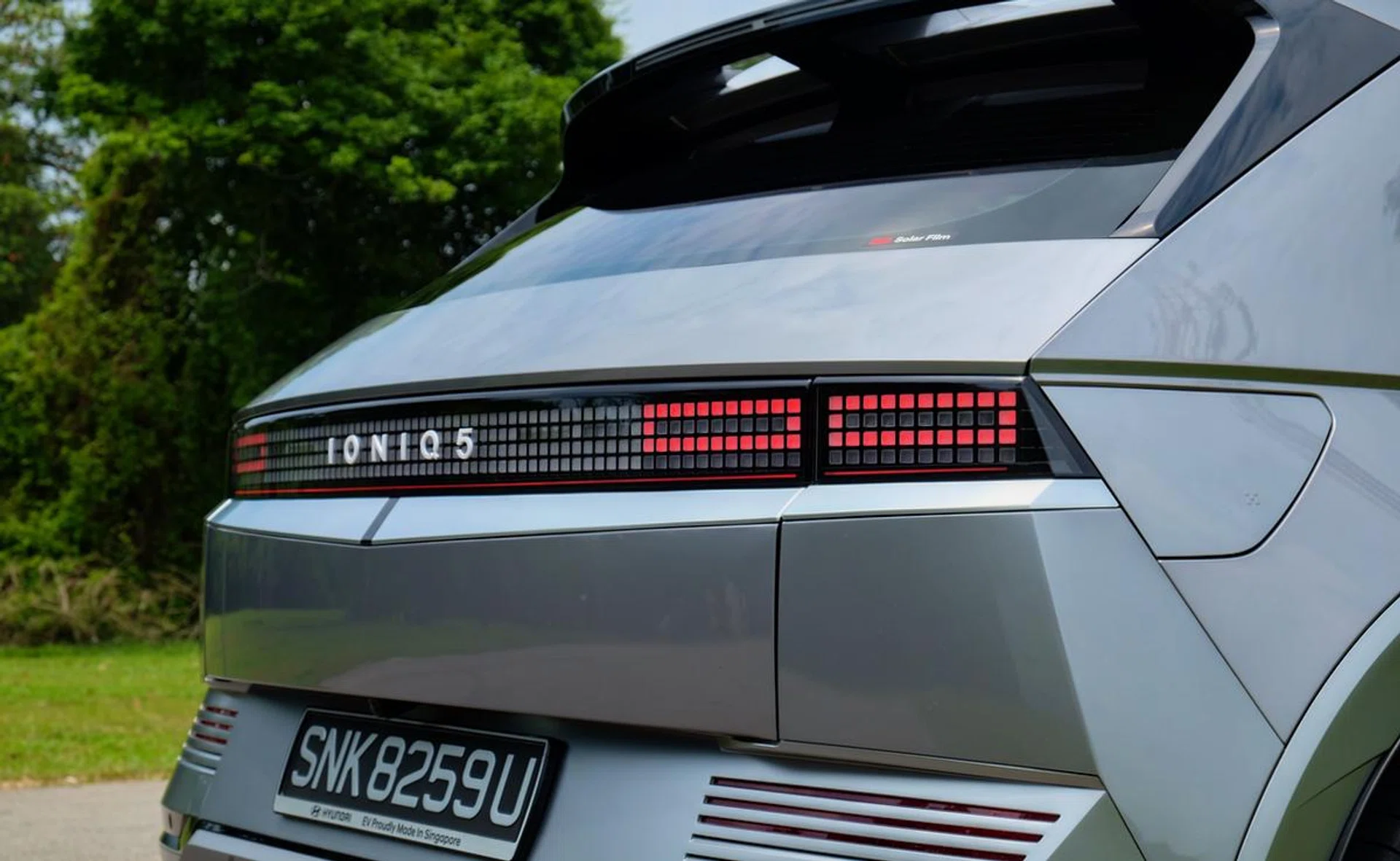Tell me these tail-lights don't look cool.