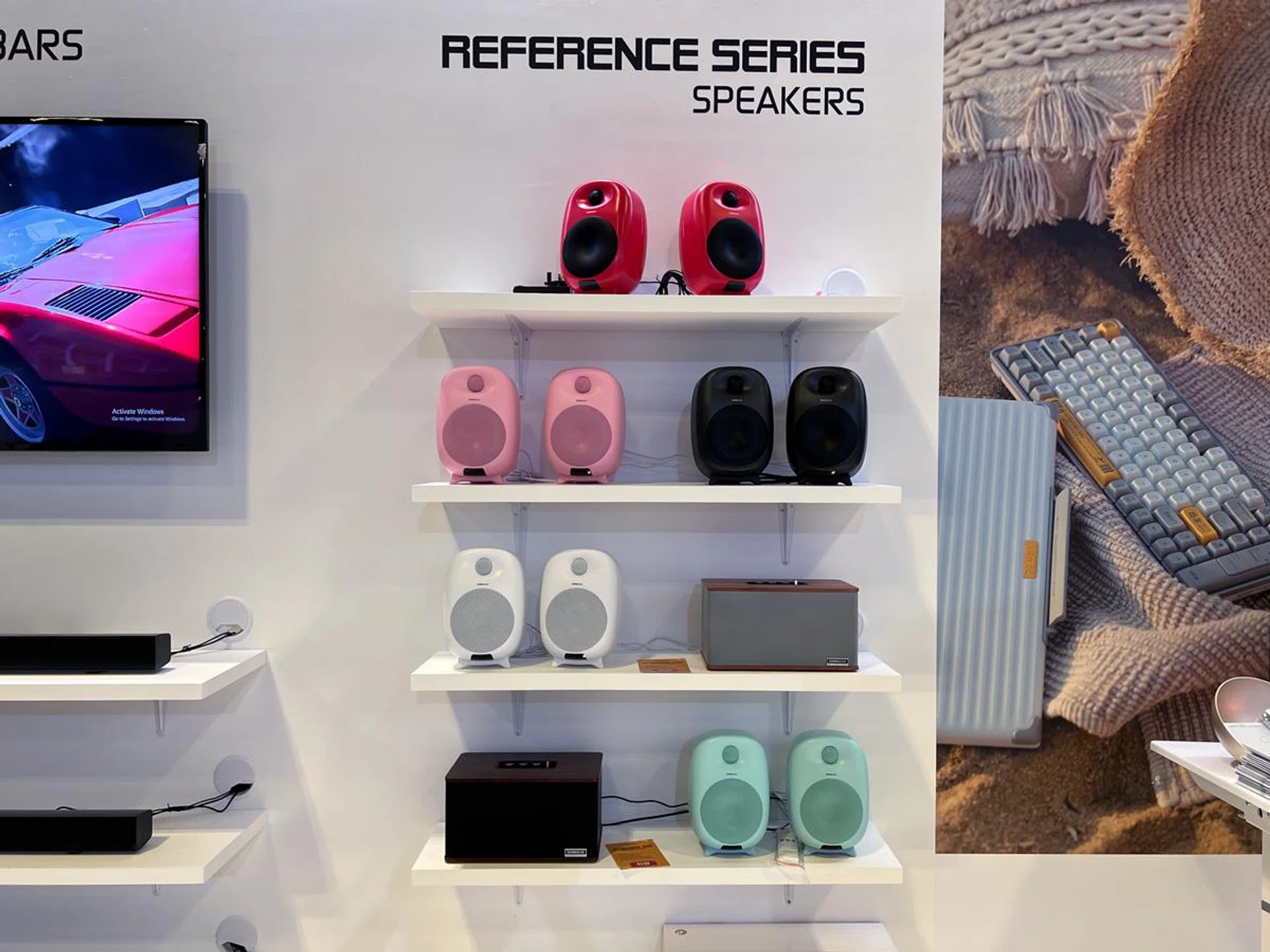 Sonicgear Studiopod V-HD.