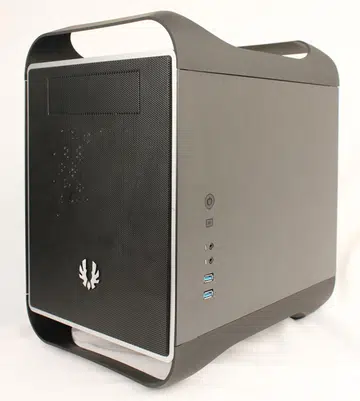 The BitFenix Prodigy mini-ITX chassis series has two editions to its name. Pictured here is the Midnight Prodigy, while the other one is called <a href=http://www.hardwarezone.com.sg/tech-news-bitfenix-unleashes-prodigy-mini-itx-casing-updated _fcksavedurl=http://www.hardwarezone.com.sg/tech-news-bitfenix-unleashes-prodigy-mini-itx-casing-updated>Artic White</a>. Apart from color differences, they are identical.