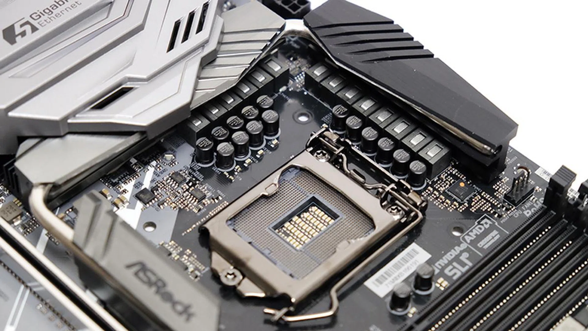 ASRock Z270 SuperCarrier