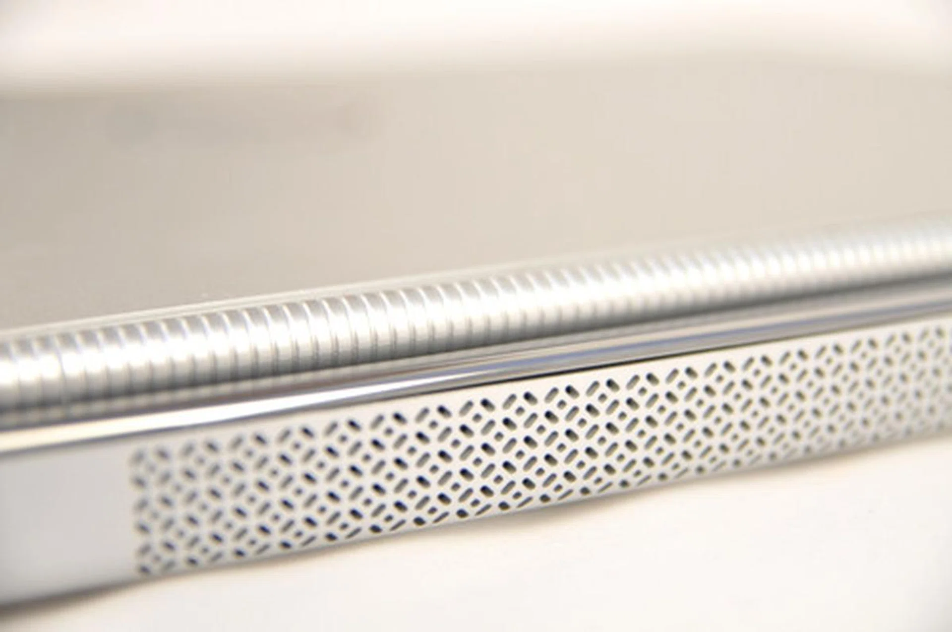 Note the alien-like ventilation grille that deviates from the design of conventional grilles with straight lines.