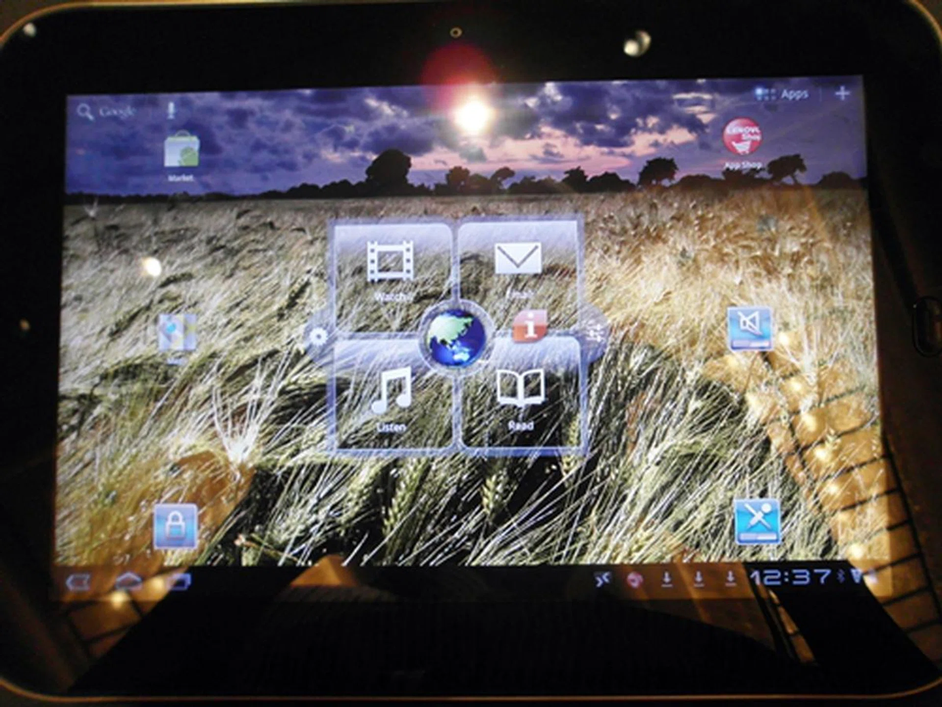 By default, the "Launch Zone" app gives you one-touch access to videos, browser, email, music and reading on your home screen. 