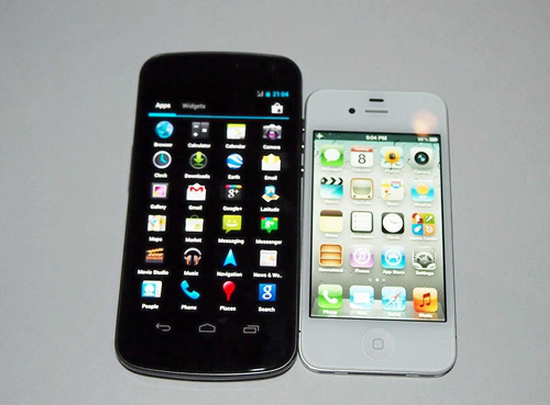 Is the Samsung Galaxy Nexus ready to take on its arch rival, the Apple iPhone 4S?