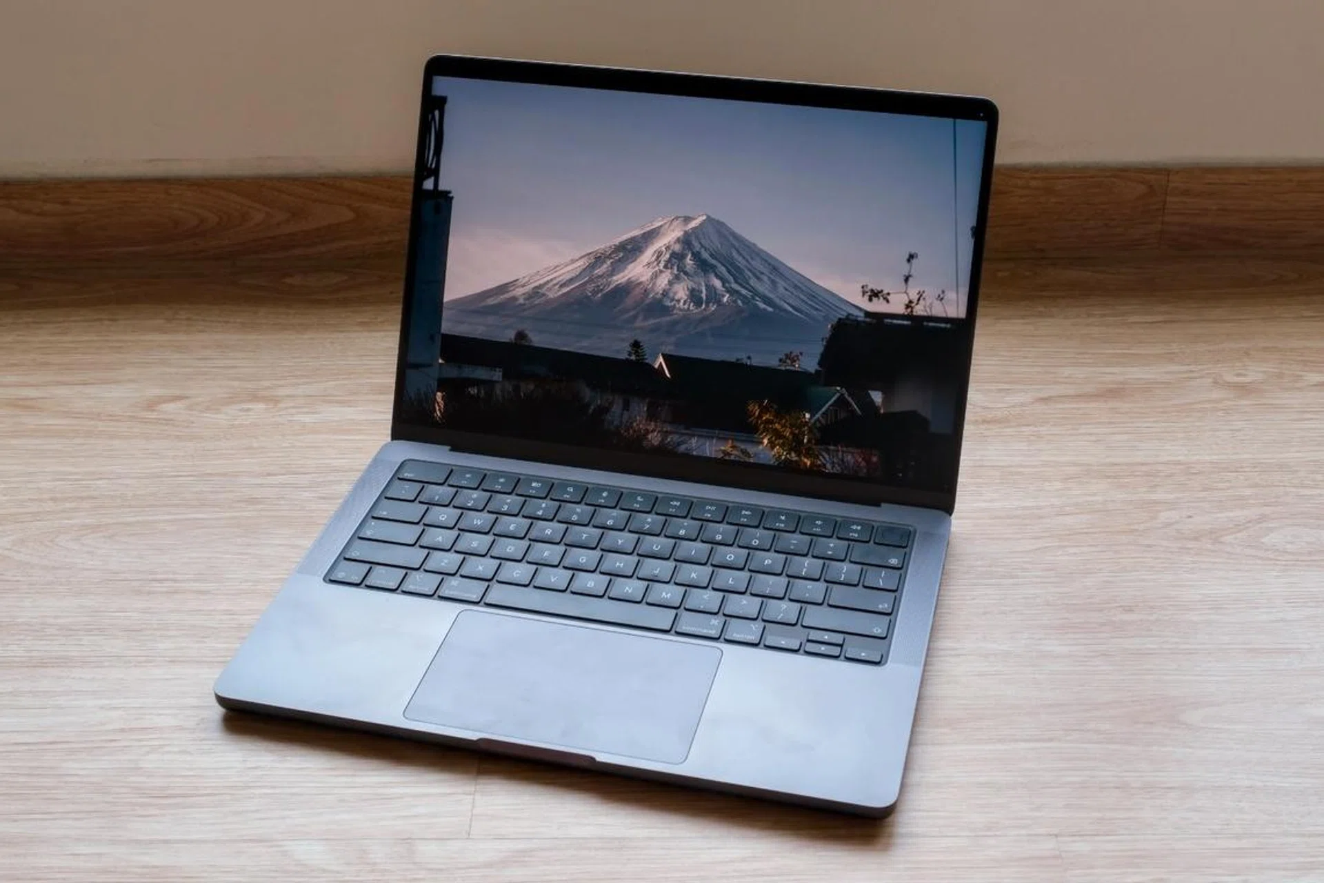 Apple M5 Pro and M5 Max MacBook Pro