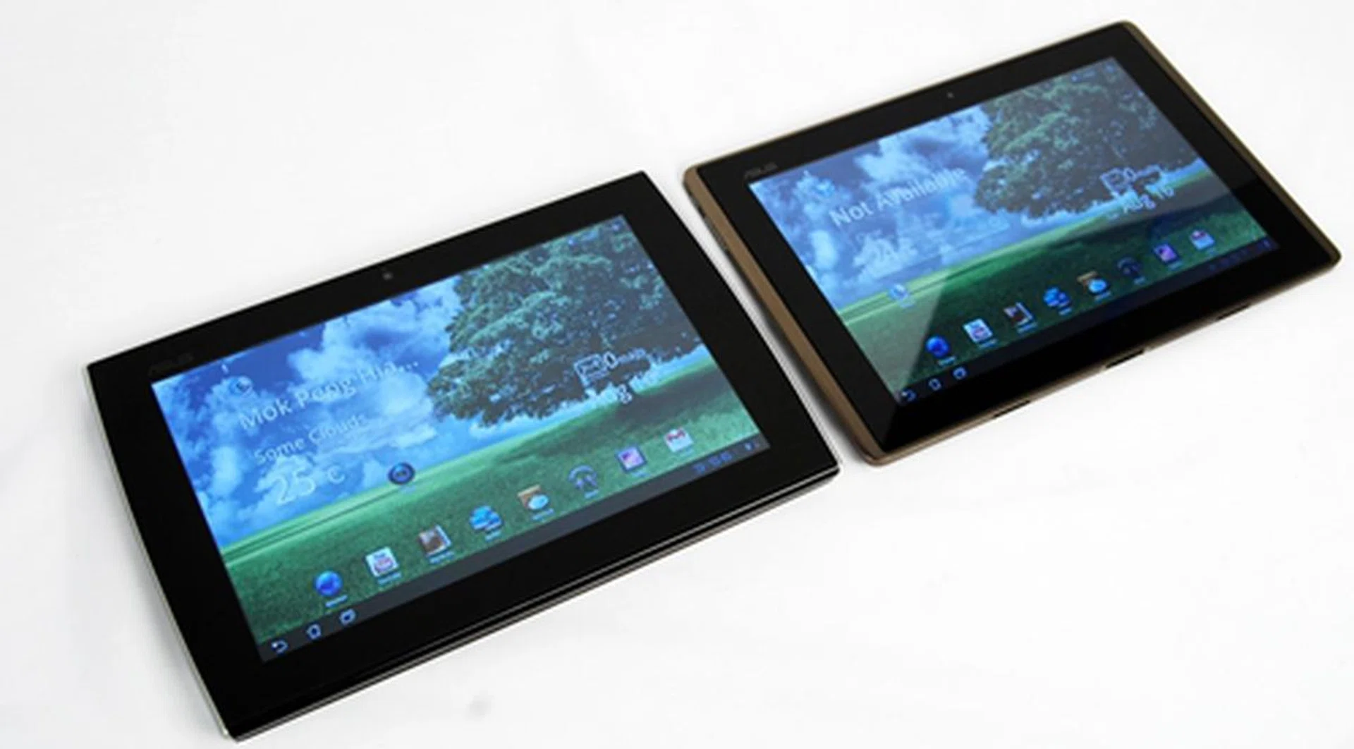 Both the Slider and the Transformer have thick bezels around their 10.1-inch displays.