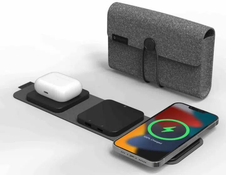 The mophie snap+ multi-device travel charger.