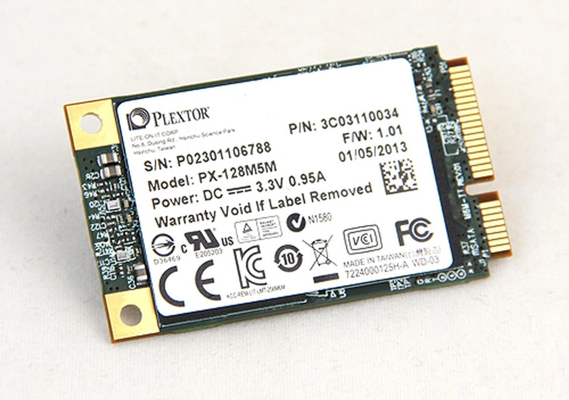 The Plextor M5M proves that sometimes, good things do come in small packages.