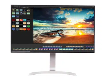 The 32UD99 monitor with 4K resolution and HDR compatibility.
