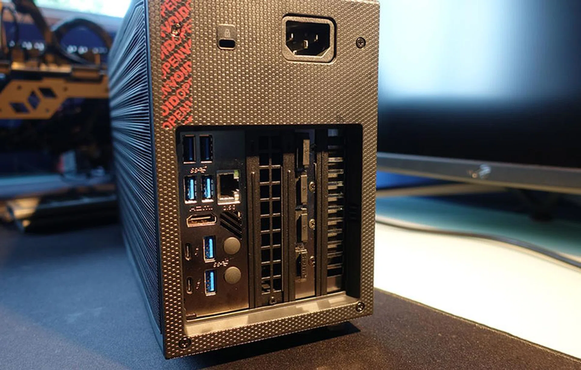 You'll never have to worry about connectivity with the Beast Canyon.
