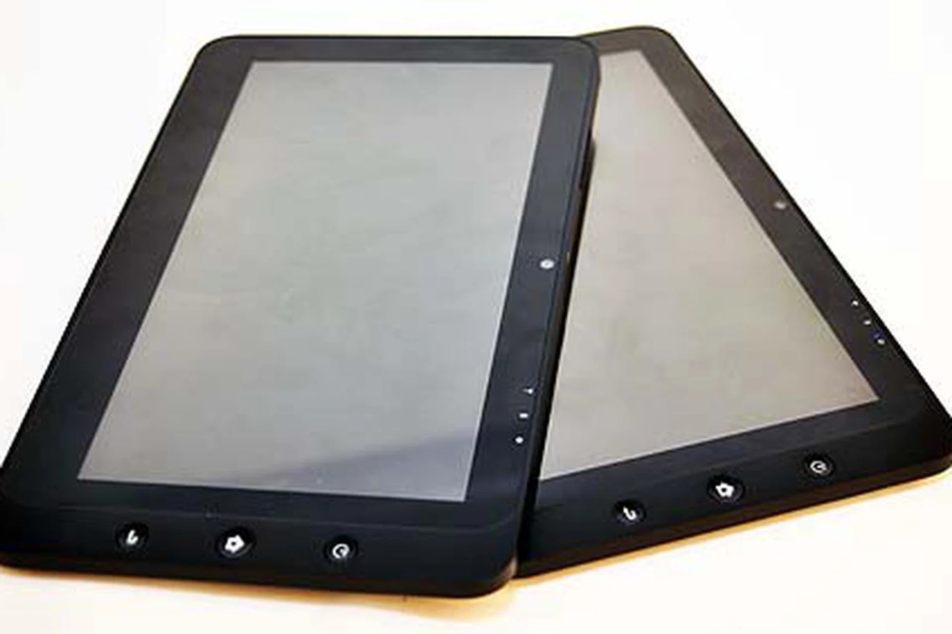 A tale of two tablets, one loaded with Android, and the other Windows 7.