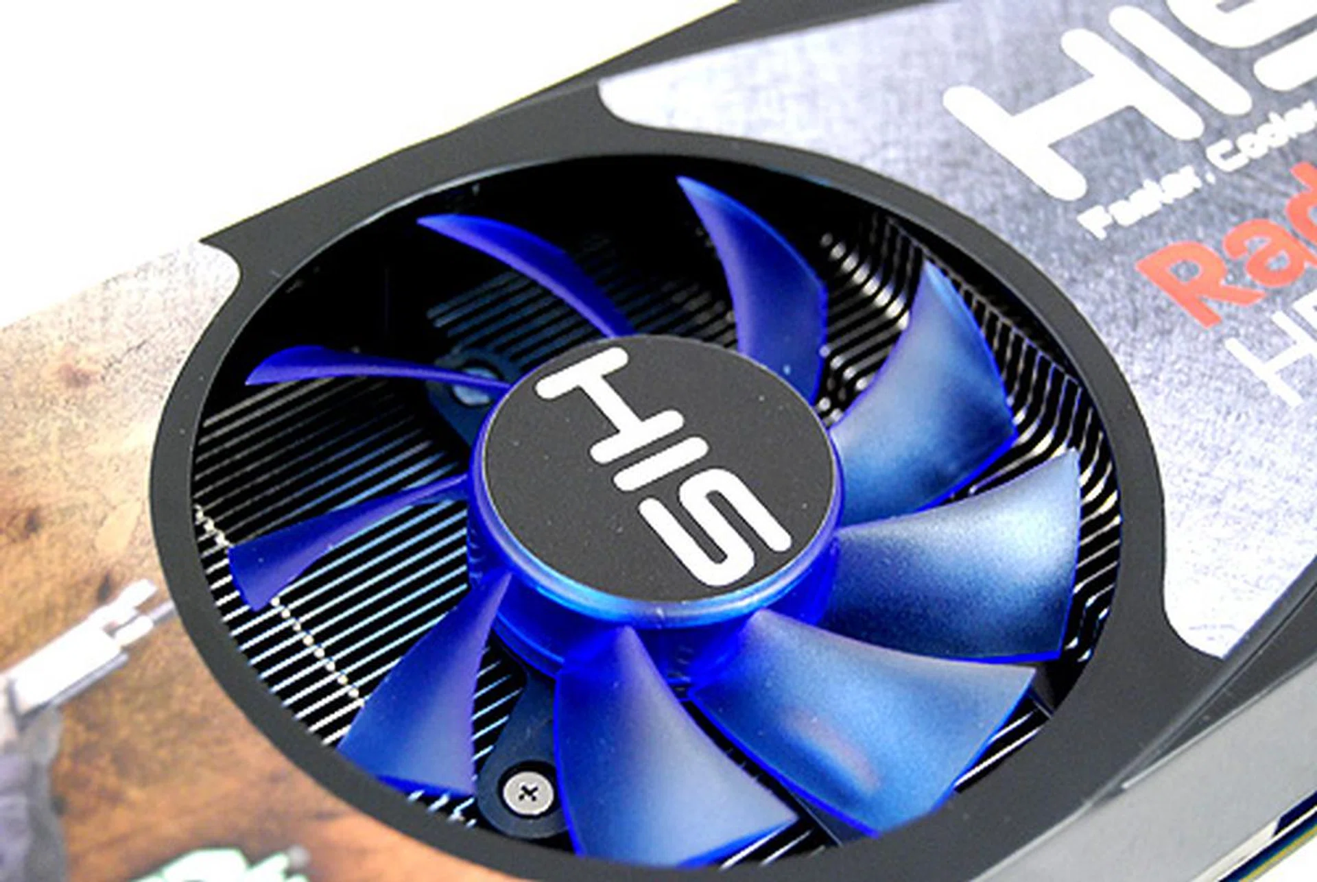 Numerous cooling fins help dissipate heat quickly and bring running temperatures down.