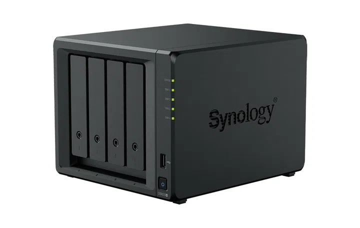 The front of the DS925+. Photo: Synology. 