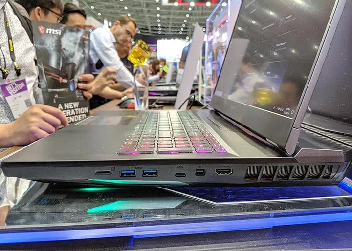 MSI GT76 Titan
