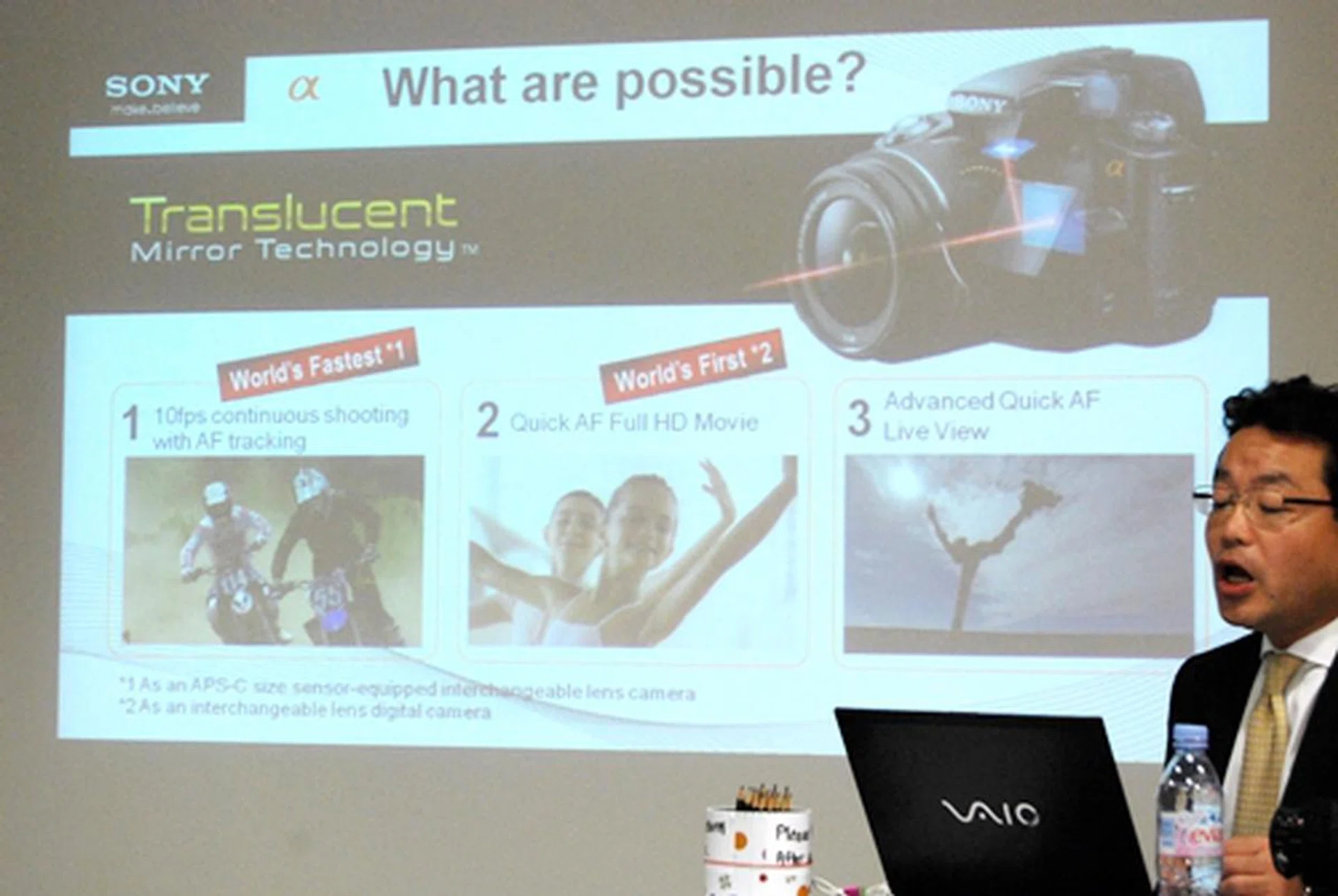 A summary of three main benefits that users can get from the SLT-A55V, and the SLT-A33 - most notably the continuous 15-point phase-detection AF system during Full HD recording. Other features include a built-in GPS that allows users to geotag their photos (only available on the A55), as well as the 3D Sweep Panorama mode which allows photographers to capture photos in 3D and play them on any 3D-compatible LCD TV.