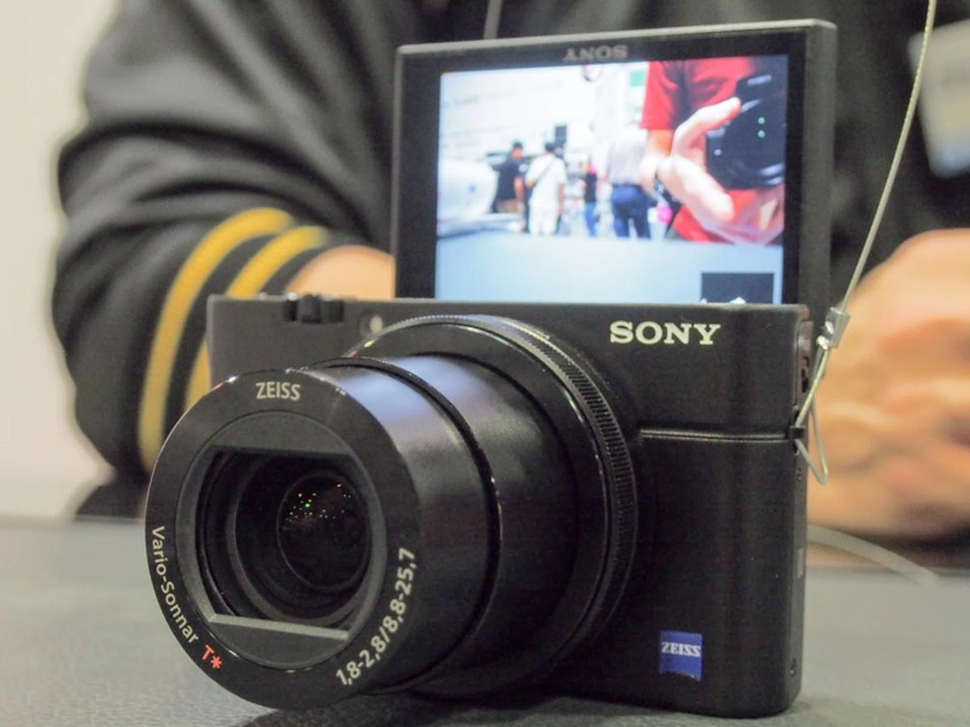 The Sony DSC-RX100 III is going for a special show price of $1,099. This compact camera has a 20.1-megapixel 1.0 type Exmor R CMOS sensor, a f/1.2-2.8 Zeiss Vario-Sonnar T* 24-70mm lens and comes with an additional battery, travel charger, two 16GB SD cards, mini tripod and a cleaning kit. 