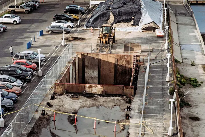 The pit of the demonstration tunnel that is being bored on SpaceX campus. (Image source: Bloomberg Businessweek)
