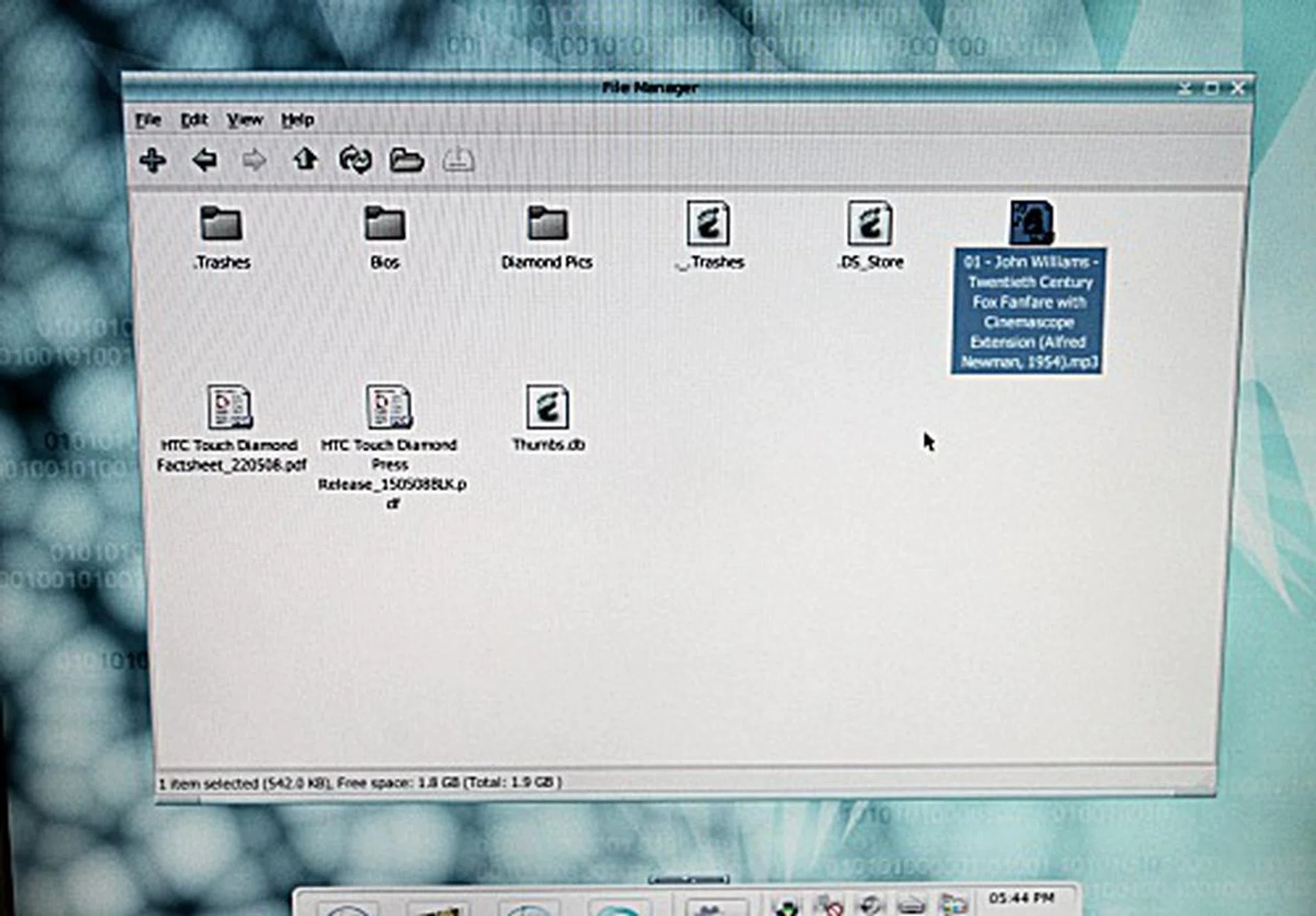 This newer version also allows for basic file access of your USB device. Be warned that this is really limited to copying and viewing properties. You won't be able to play music or watch videos, as can be expected.