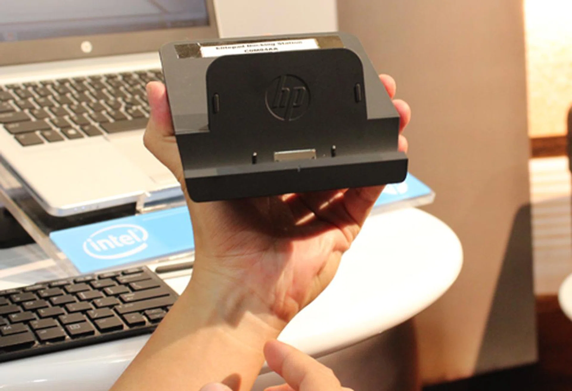 The Elitepad's docking station adds a number of extra connectivity options. There are extra USB ports, a HDMI port and even an RJ45 port. 