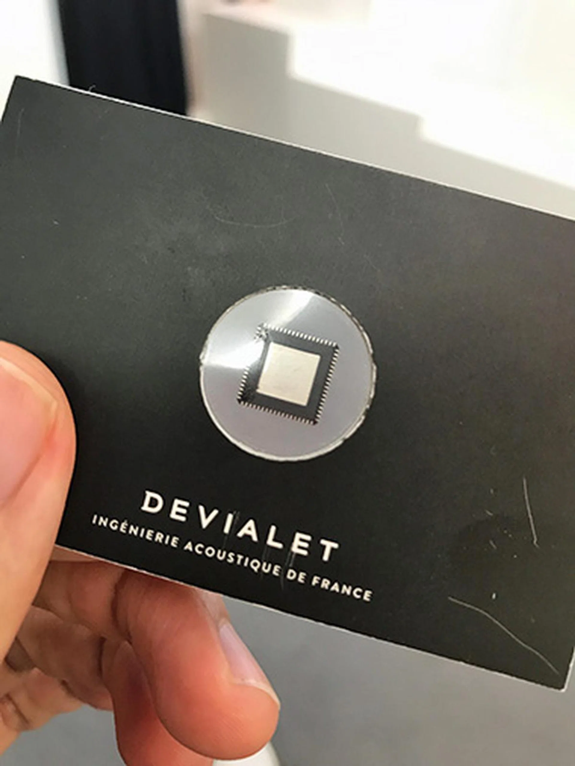 This tiny chip allows the speaker to combine the best of analog and digital amplification.