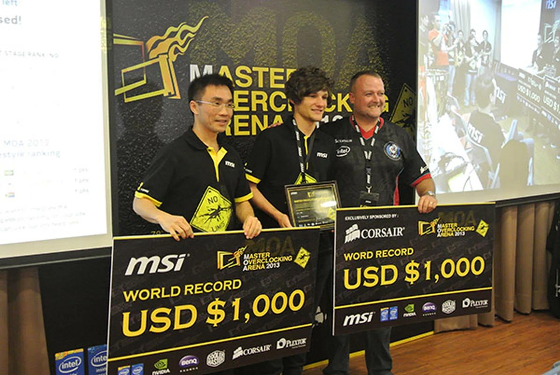 Vivi was also awarded US$ 2,000 for breaking the record for CINEBENCH R11.5 and for using Corsair memory.