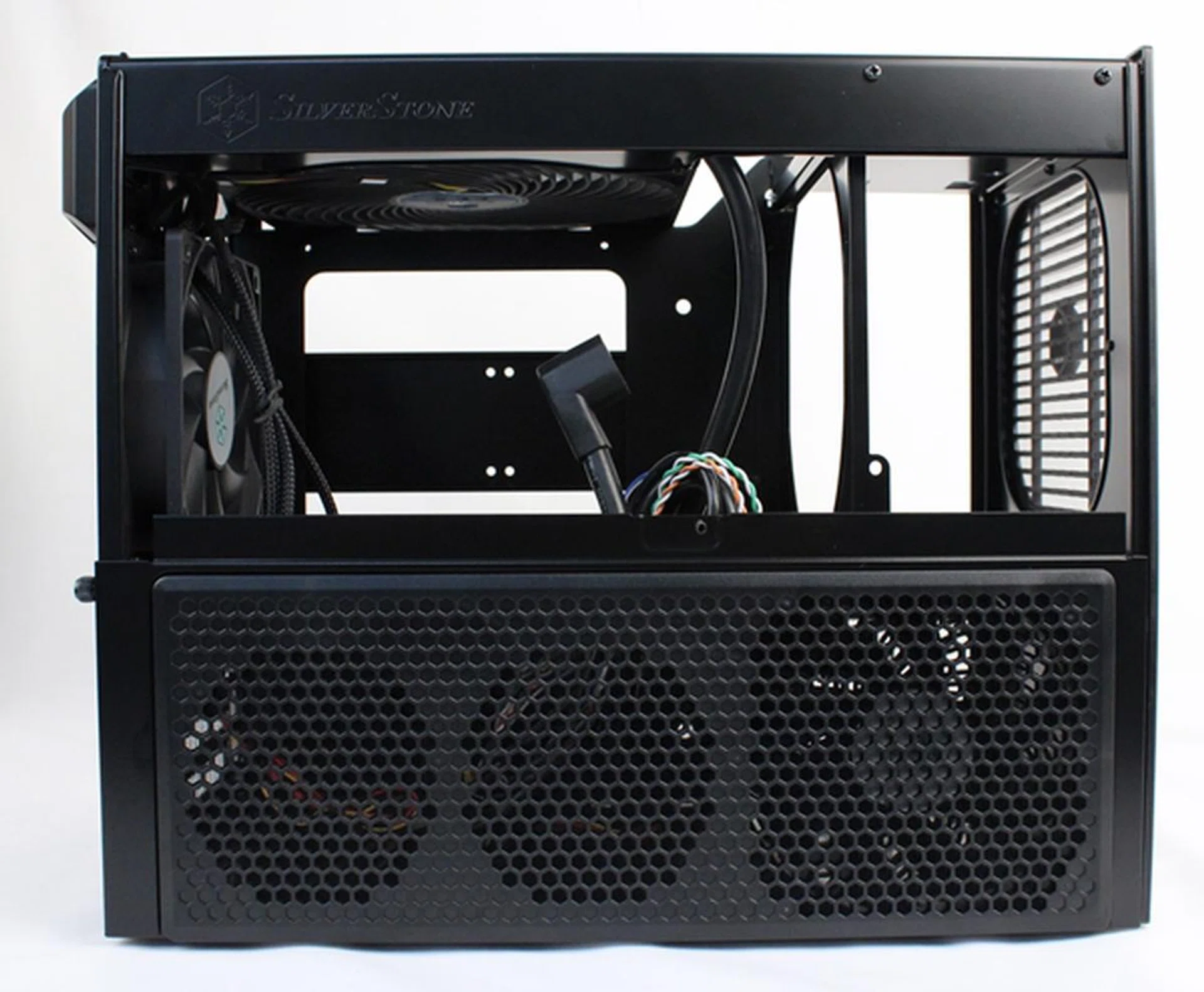 After removing the top panel, the GPU fan bracket still remains on its own. This has to be removed separately in order to have an unobstructed view of its interior.