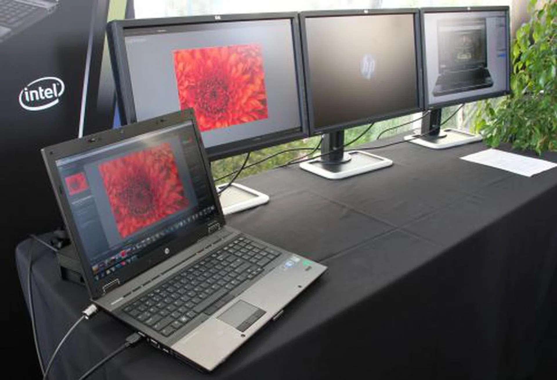 Shown here is the HP EliteBook 8740w, hooked up to three 24" displays. All three are hooked up via DisplayPort, one directly via the laptop and the other two from a laptop dock that the 8740w is attached to. Counting the 8740w's own display, that makes four displays in total in use for this particular example.