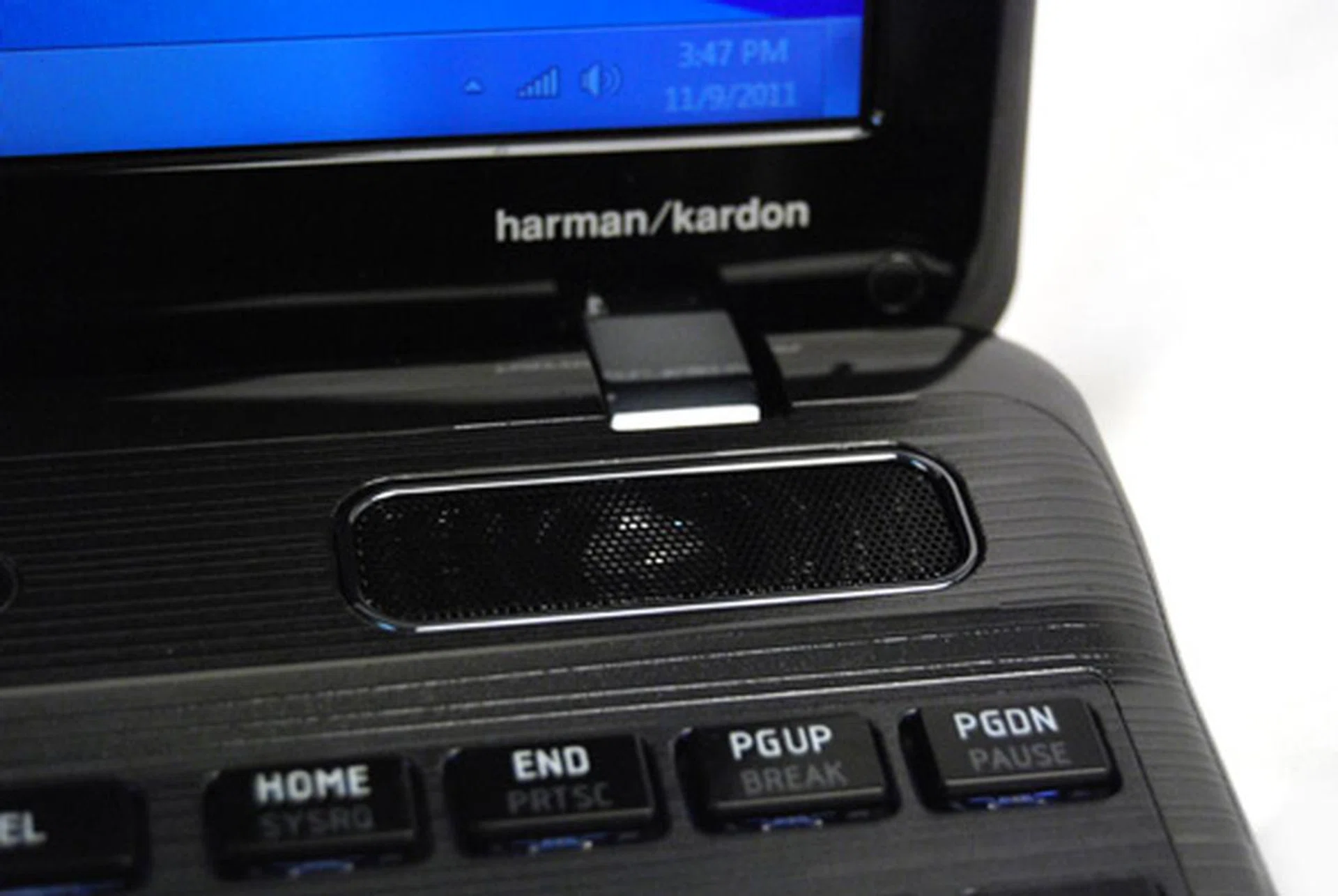 The speakers themselves are reasonably loud, although as is the case with most notebook speakers, lacking in bass.