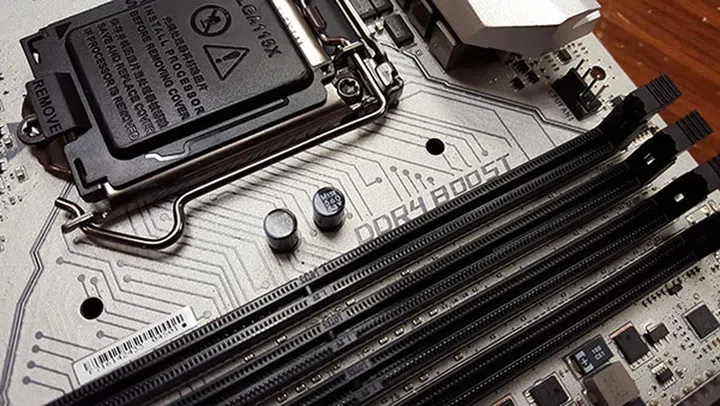 DDR4 Boost isolates the memory circuit and provides a cleaner memory signal.