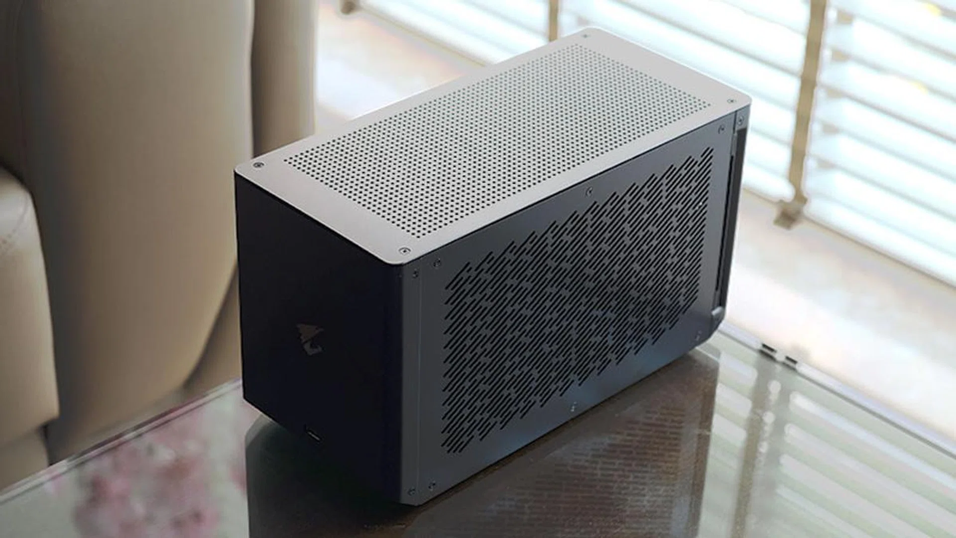 The Gaming Box offers a wide range of connectors.