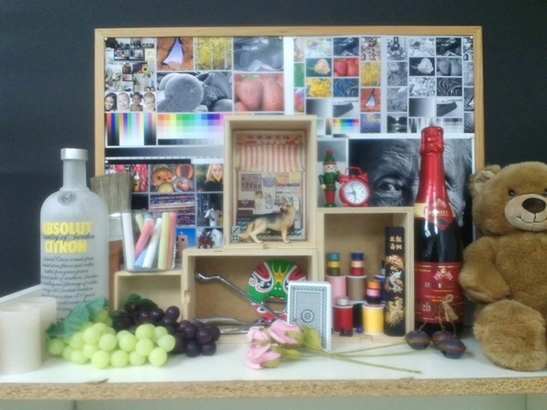 The image quality is one of the worst we've seen from a tablet. Details are murky and there's a dreamy feel to the whole picture, while noise is very apparent even in normal lighting conditions.