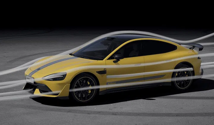 The SU7 Ultra produces up to 285kg of downforce. Xiaomi says this is comparable to supercars. Photo: HWZ