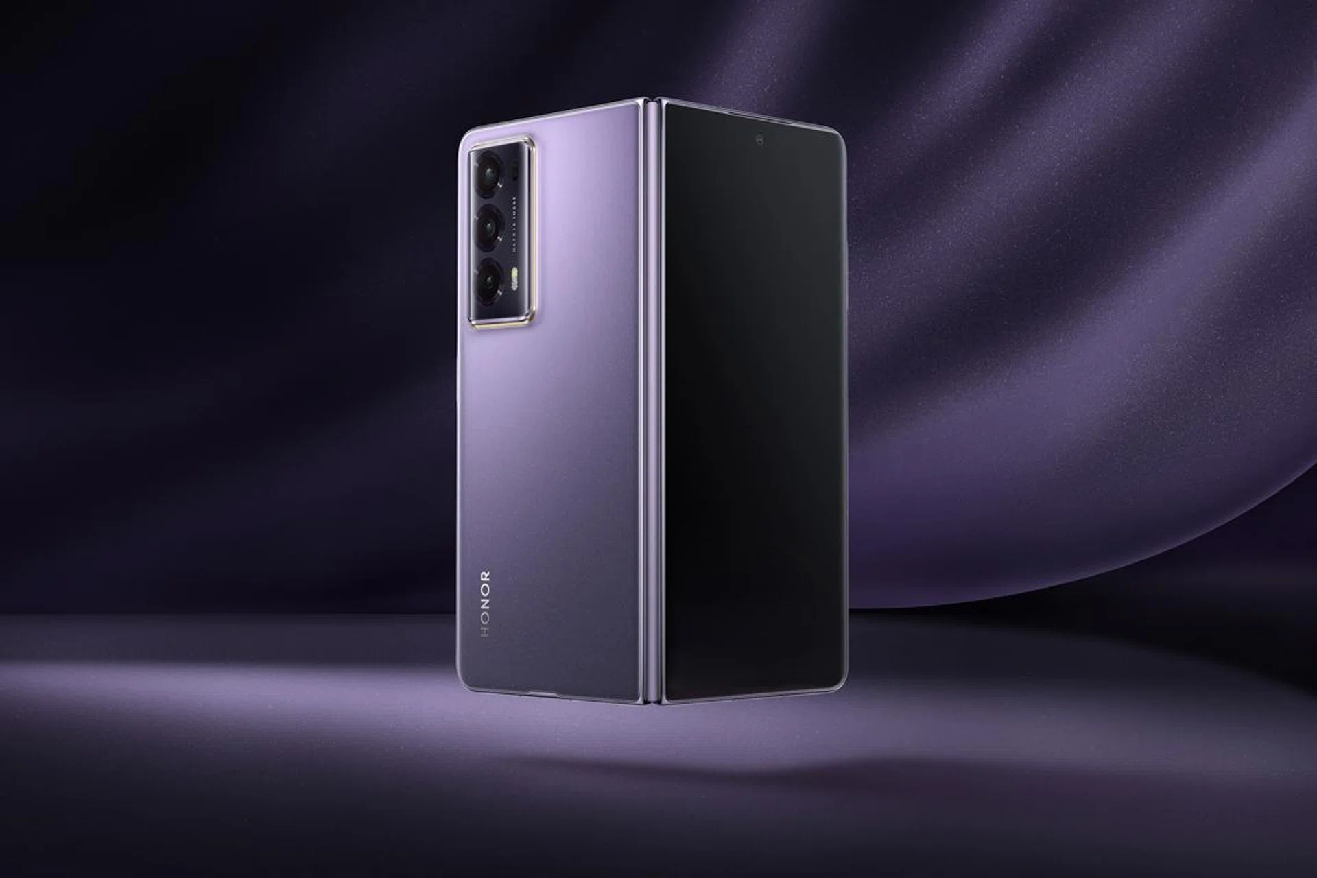 Honor Magic V2 in Purple. Source: Honor.