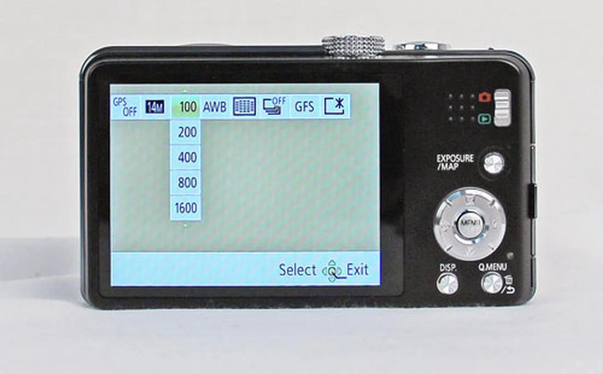 The useful Quick menu button will bring up a list of commonly-used settings, such as ISO sensitivity and white balance.