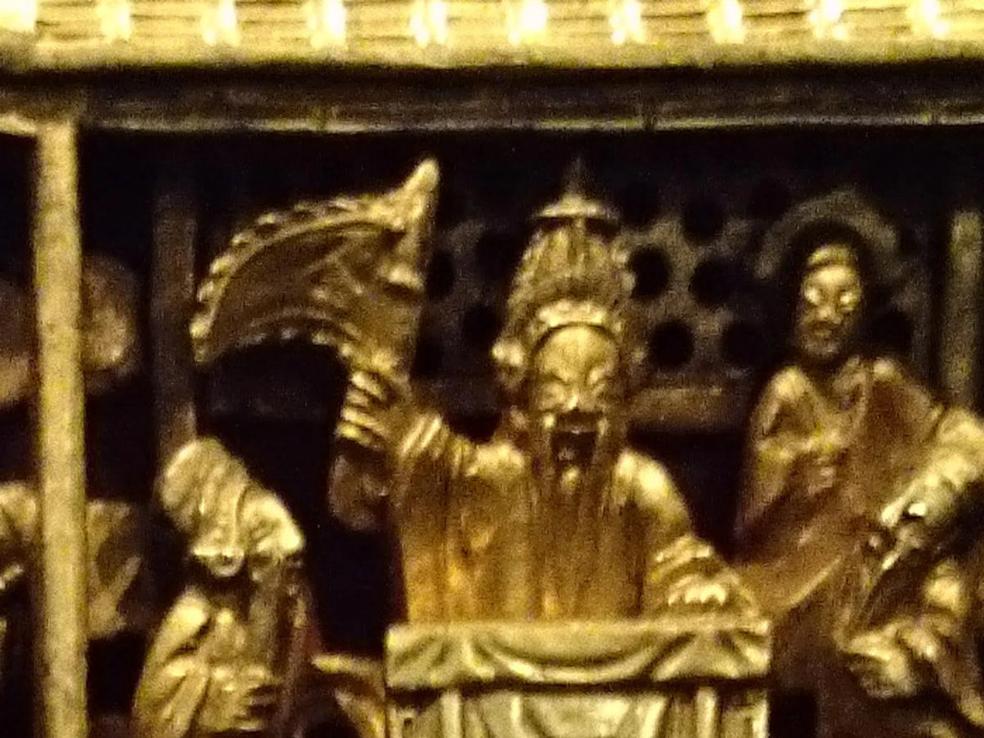 Sony Z1, 20MP, 100% crop.