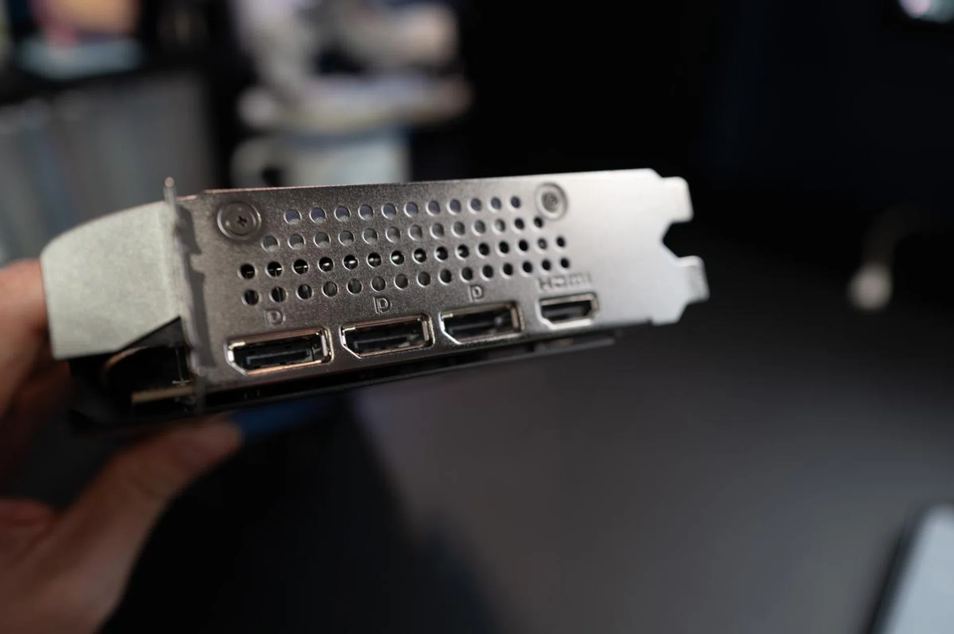 It also uses just 2 slots. Photo: HWZ